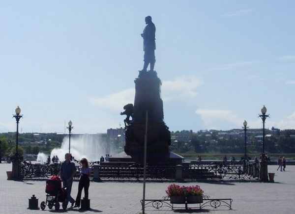 Иркутск. Памятник Александру III